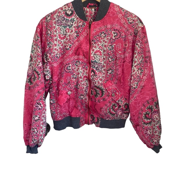 Free People Daytrip Pink and Gray Paisley Bomber Jacket Size XS Oversized - Picture 4 of 9